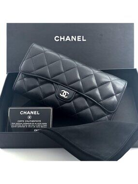 Chanel Wallet Quilted Classic Flap